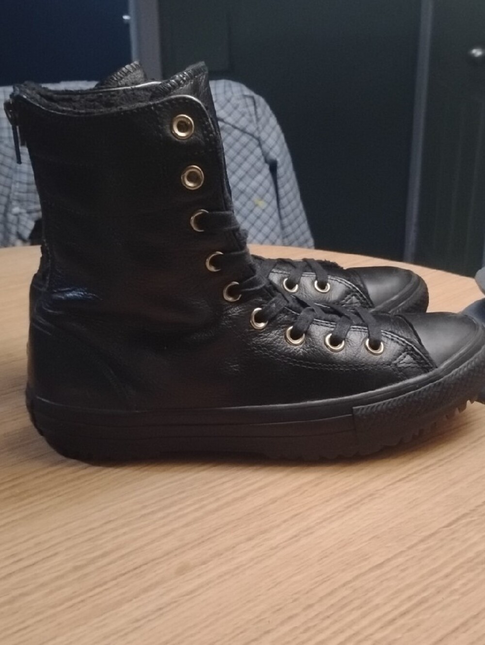 Converse Black Leather High-Top Lace-Up Ankle Boots with Faux-Fur Collar - Picture 4 of 8
